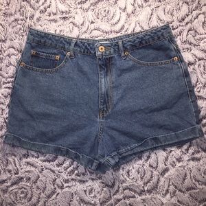 NEW Forever21 high waisted denim shorts 💙✨